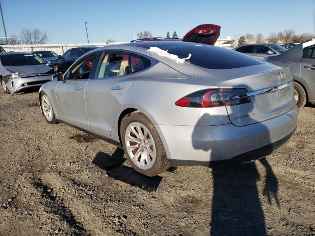 5YJSA1DP5DFP20985 - 2013 TESLA MODEL S Արծաթագույն լուսանկար 2