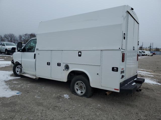 1GB0GRFG9K1250908 - 2019 CHEVROLET EXPRESS G3 WHITE photo 2