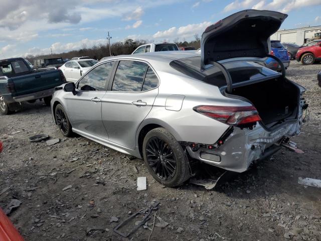 4T1G11AK6PU814301 - 2023 TOYOTA CAMRY SE NIGHT SHADE SILVER photo 2