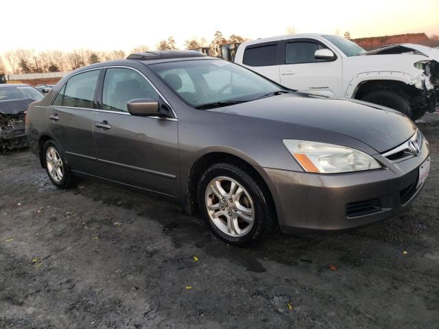 1HGCM56746A092513 - 2006 HONDA ACCORD EX GRAY photo 4