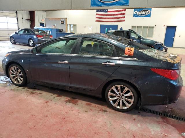 5NPEC4AC8DH800115 - 2013 HYUNDAI SONATA SE BLUE photo 2