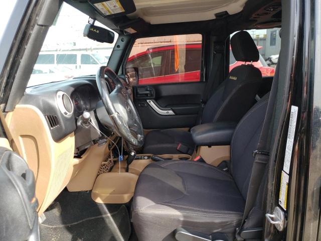 1C4BJWEG5DL657153 - 2013 JEEP WRANGLER U SAHARA BLACK photo 7