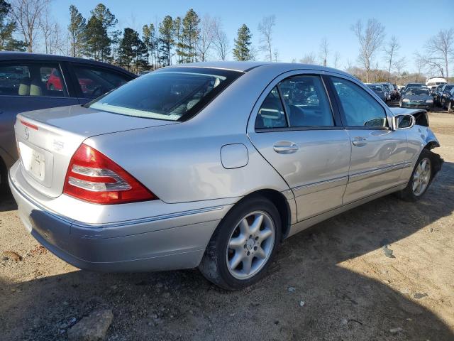 WDBRF64J34F551570 - 2004 MERCEDES-BENZ C 320 SILVER photo 3