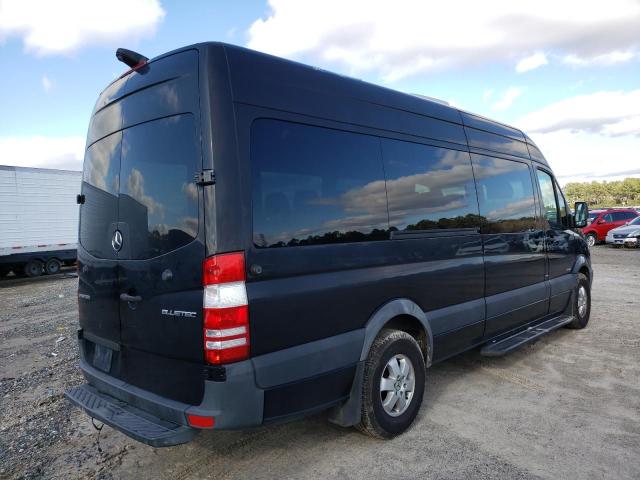 8BRPE8DD0GE127158 - 2016 MERCEDES-BENZ SPRINTER 2500 BLACK photo 3