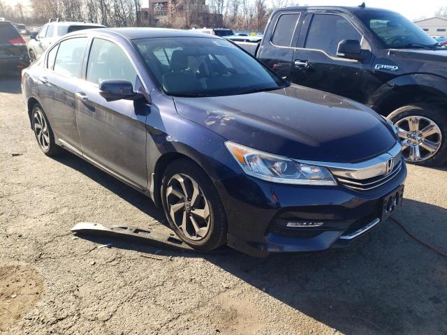 1HGCR2F86HA093979 - 2017 HONDA ACCORD EXL BLUE photo 4