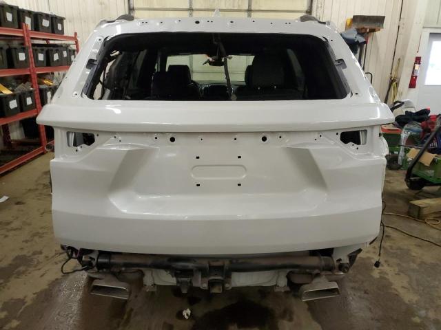 1GNEVKKW8NJ165985 - 2022 CHEVROLET TRAVERSE PREMIER WHITE photo 6