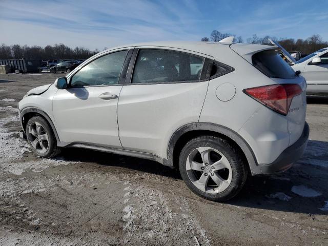 3CZRU6H33JM725419 - 2018 HONDA HR-V LX WHITE photo 2