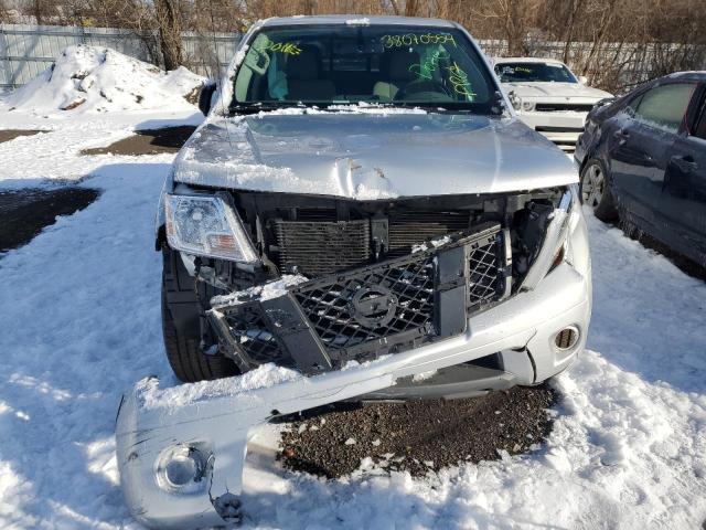 1N6AD0EV4KN738402 - 2019 NISSAN FRONTIER S SILVER photo 5