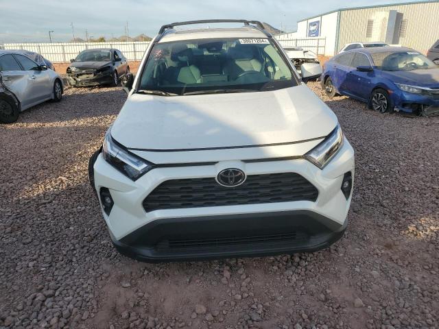 2T3C1RFV1NW190153 - 2022 TOYOTA RAV4 XLE PREMIUM WHITE photo 5