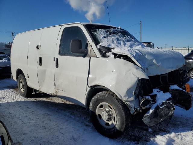 1GCWGFCA9D1168457 - 2013 CHEVROLET EXPRESS G2 WHITE photo 4