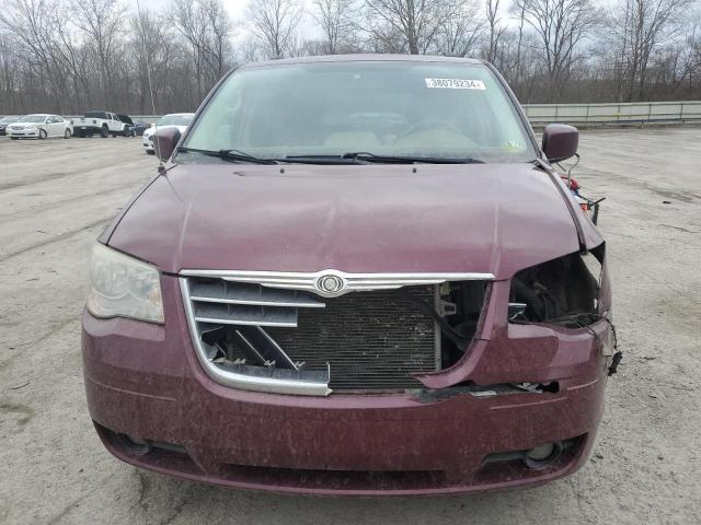2A8HR54P08R721524 - 2008 CHRYSLER TOWN & COU TOURING MAROON photo 5