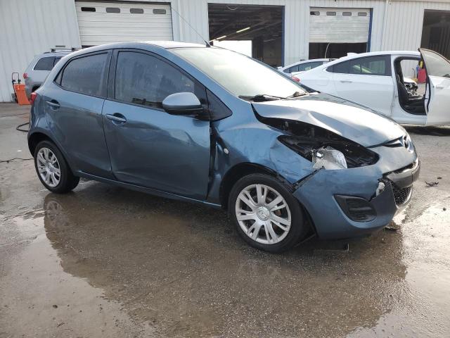 JM1DE1KY9E0185443 - 2014 MAZDA MAZDA2 SPORT BLUE photo 4