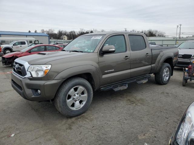 3TMMU4FN1FM084559 - 2015 TOYOTA TACOMA DOUBLE CAB LONG BED BROWN photo 1