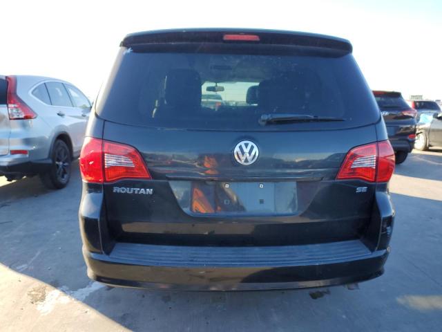 2V4RW3DG8BR625646 - 2011 VOLKSWAGEN ROUTAN SE BLACK photo 6