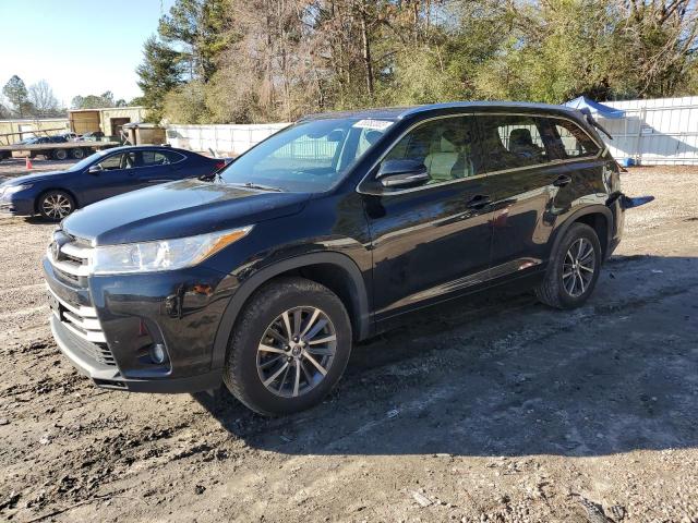 5TDKZRFH4JS282626 - 2018 TOYOTA HIGHLANDER SE BLACK photo 1