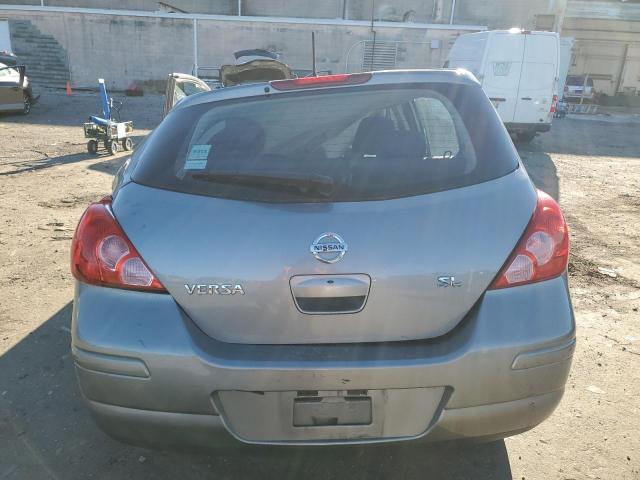 3N1BC13E88L378016 - 2008 NISSAN VERSA S SILVER photo 6