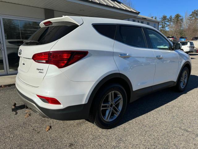 5XYZTDLB4HG383711 - 2017 HYUNDAI SANTA FE S WHITE photo 4