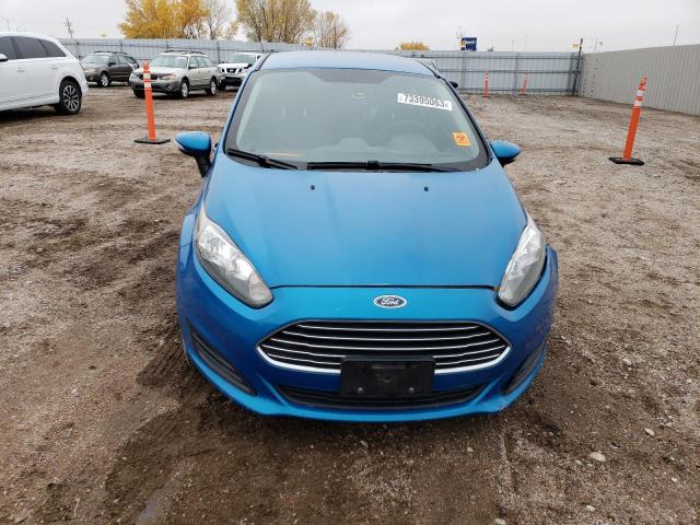 3FADP4BJ1EM123231 - 2014 FORD FIESTA SE BLUE photo 5