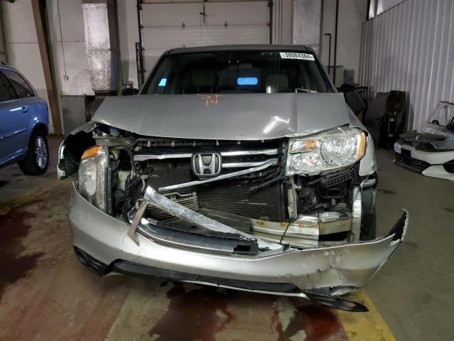 5FNYF4H20EB014004 - 2014 HONDA PILOT LX SILVER photo 5