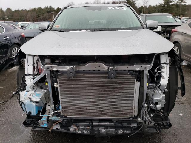 2T3P1RFV0LC139856 - 2020 TOYOTA RAV4 XLE SILVER photo 5