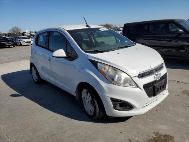 KL8CD6S90DC572277 - 2013 CHEVROLET SPARK 1LT WHITE photo 4