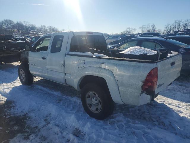 5TFUU4EN1DX080374 - 2013 TOYOTA TACOMA WHITE photo 2