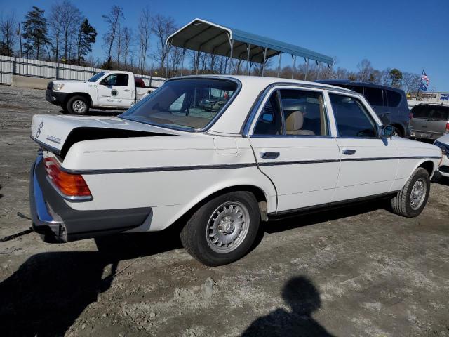 WDBAB33AXEA087944 - 1984 MERCEDES-BENZ 300 DT WHITE photo 3