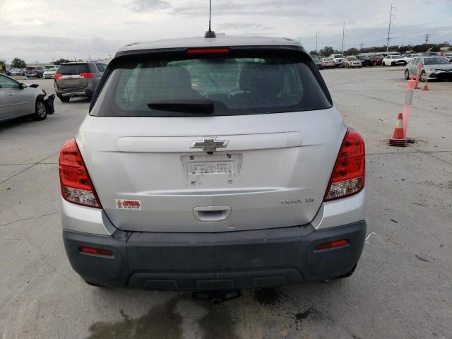 KL7CJKSB1FB231231 - 2015 CHEVROLET TRAX LS SILVER photo 6