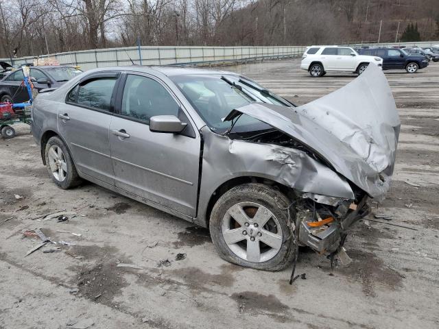 3FAHP07Z09R215397 - 2009 FORD FUSION SE SILVER photo 4