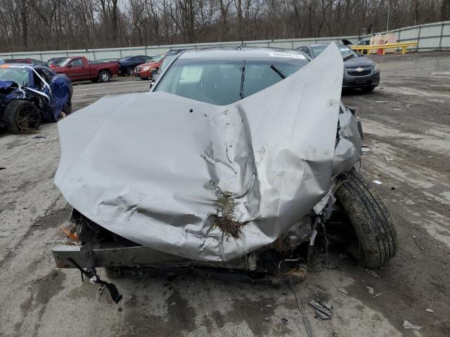 3FAHP07Z09R215397 - 2009 FORD FUSION SE SILVER photo 5