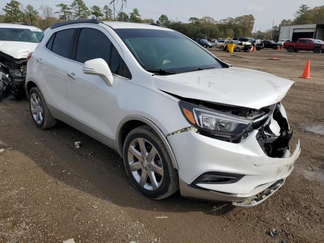 KL4CJBSB9JB642687 - 2018 BUICK ENCORE PREFERRED II WHITE photo 4