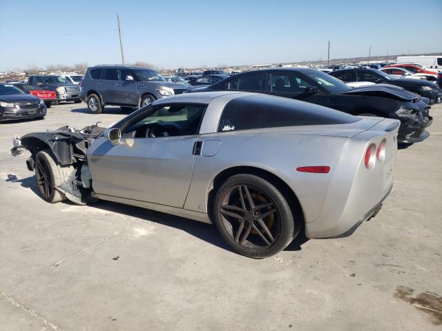 1G1YY26U975102923 - 2007 CHEVROLET CORVETTE SILVER photo 2