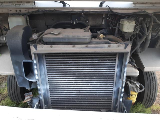 4UZAANDU28CZ83667 - 2008 FREIGHTLINER CHASSIS M LINE WALK-IN VAN WHITE photo 12