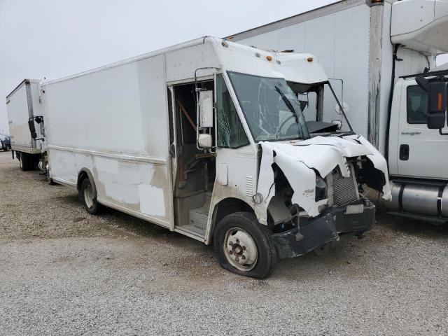 4UZAANBW52CJ66964 - 2002 FREIGHTLINER CHASSIS M LINE WALK-IN VAN WHITE photo 1