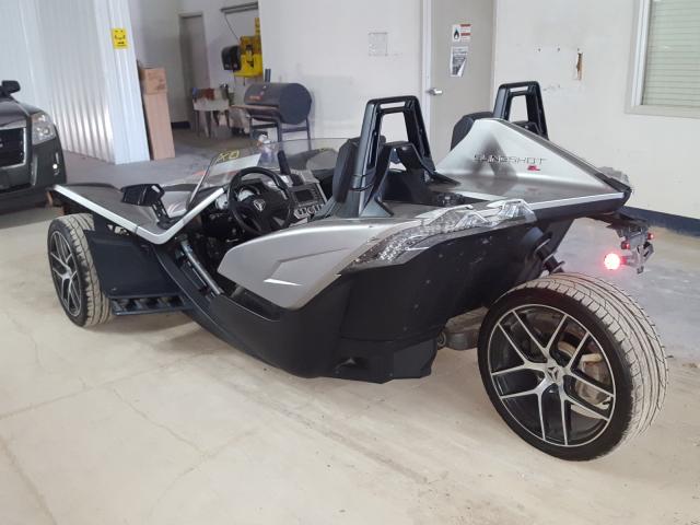 57XAAPFA3G7113525 - 2016 POLARIS SLINGSHOT SL  photo 3