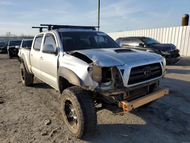 3TMMU52N67M004363 - 2007 TOYOTA TACOMA DOUBLE CAB LONG BED SILVER photo 4