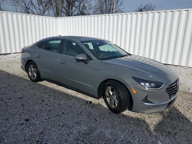 5NPEG4JA7MH125716 - 2021 HYUNDAI SONATA SE GRAY photo 4