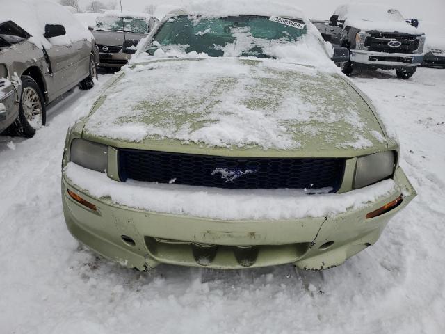 1ZVFT80NX55156713 - 2005 FORD MUSTANG GREEN photo 5