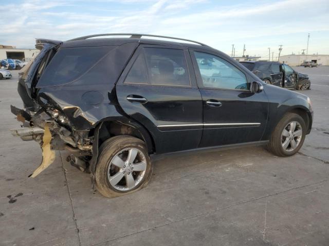 4JGBB75E96A043704 - 2006 MERCEDES-BENZ ML 500 BLACK photo 3