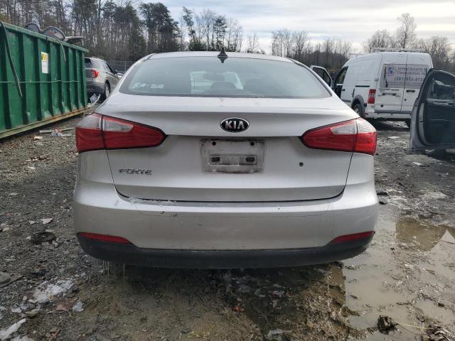 KNAFK4A68E5142411 - 2014 KIA FORTE LX SILVER photo 6