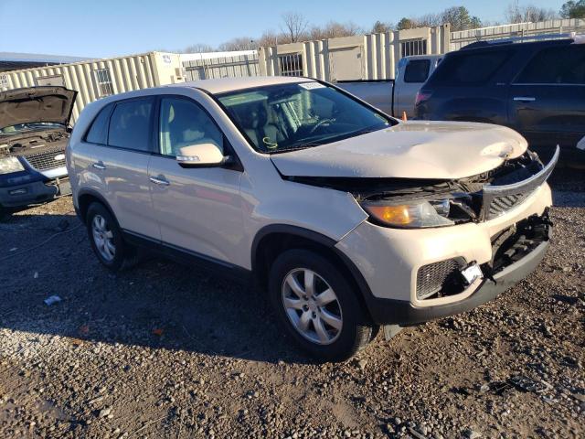 5XYKT3A14CG203254 - 2012 KIA SORENTO BASE BEIGE photo 4