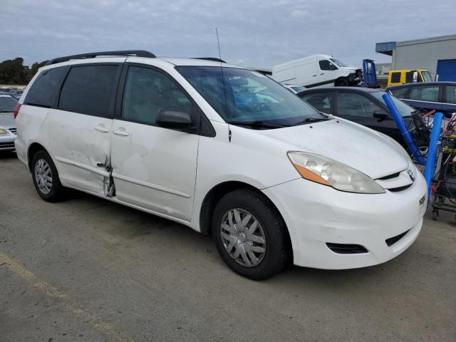 5TDZK23CX7S027698 - 2007 TOYOTA SIENNA CE WHITE photo 4