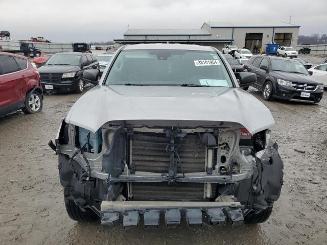 5TFRX5GN8JX125693 - 2018 TOYOTA TACOMA ACCESS CAB SILVER photo 5