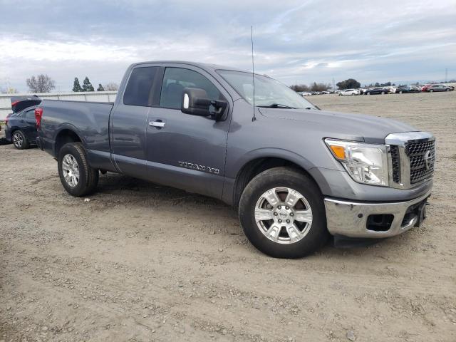 1N6AA1C63JN509119 - 2018 NISSAN TITAN SV GRAY photo 4