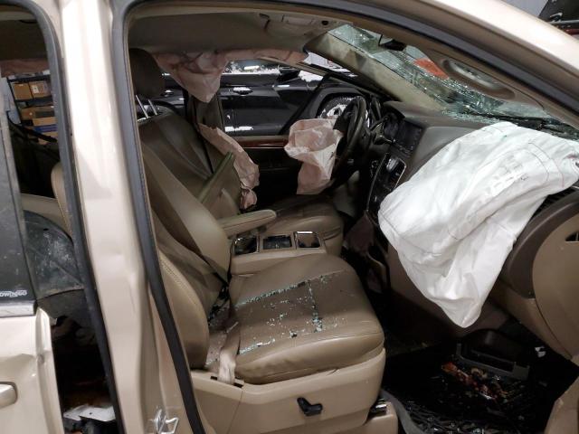 2C4RC1BG1CR237802 - 2012 CHRYSLER TOWN & COU TOURING TAN photo 7