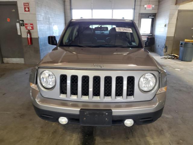 1C4NJRFB6FD143469 - 2015 JEEP PATRIOT LATITUDE SILVER photo 5