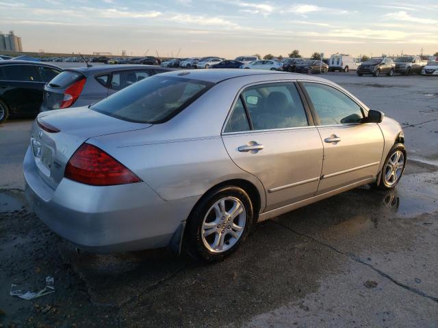 1HGCM56886A068708 - 2006 HONDA ACCORD EX SILVER photo 3