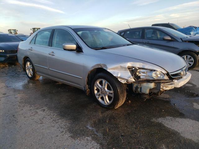 1HGCM56886A068708 - 2006 HONDA ACCORD EX SILVER photo 4