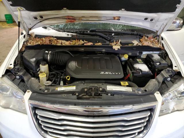 2A4RR6DG1BR615554 - 2011 CHRYSLER TOWN & COU LIMITED WHITE photo 12