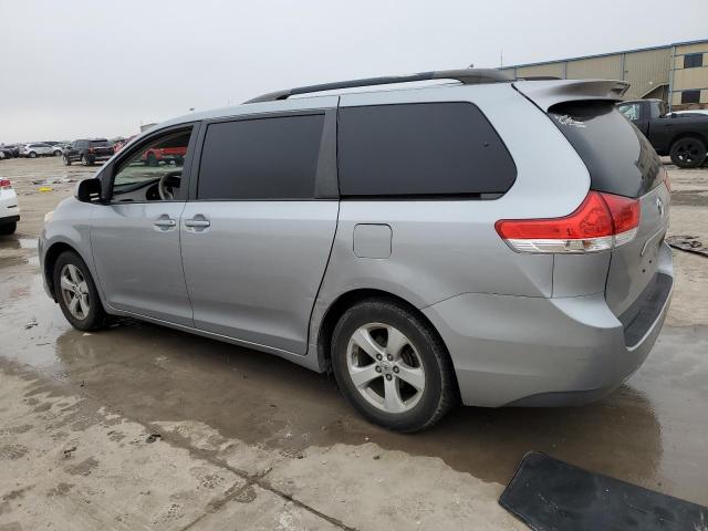 5TDKK3DC7BS156349 - 2011 TOYOTA SIENNA LE SILVER photo 2